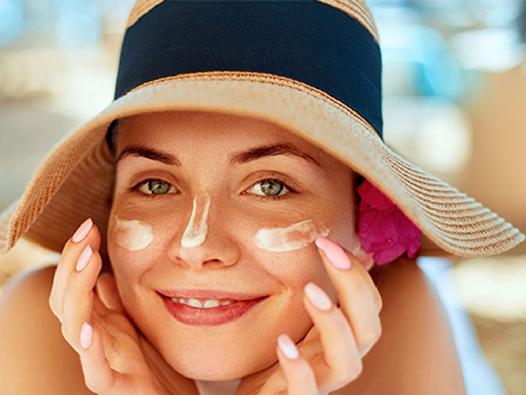 مراقبت از پوست در تابستان با کرم ضد آفتاب